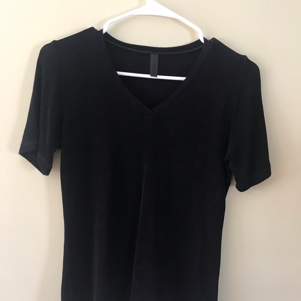 I’vory short sleeve blouse